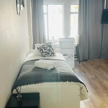 Apartamento Sociedade Farmaceutica Lisboa Exterior foto
